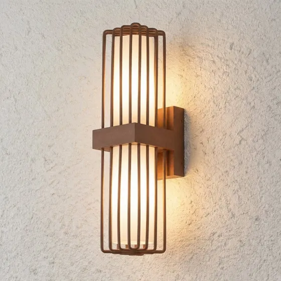 Lucande Außenwandleuchte Chandan, 2-flg., Rost, E27, IP54