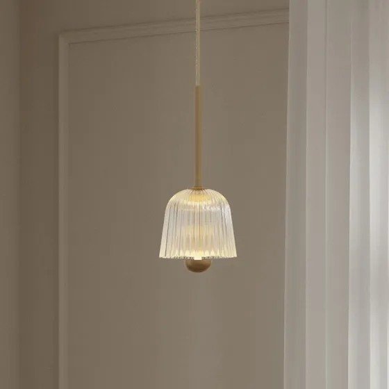 Nuura Asteea 1 Hängeleuchte Ø 12 cm Messing/Klar