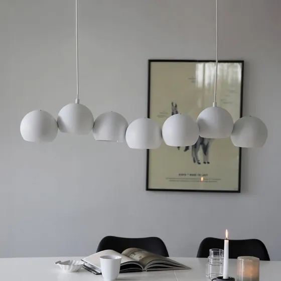 Markslöjd Cupolo 7-flammige Pendelleuchte, Weiß, Eisen, 101 cm