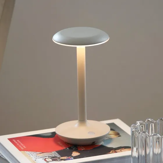Markslöjd Petit LED-Akku-Tischleuchte IP44 - Greige