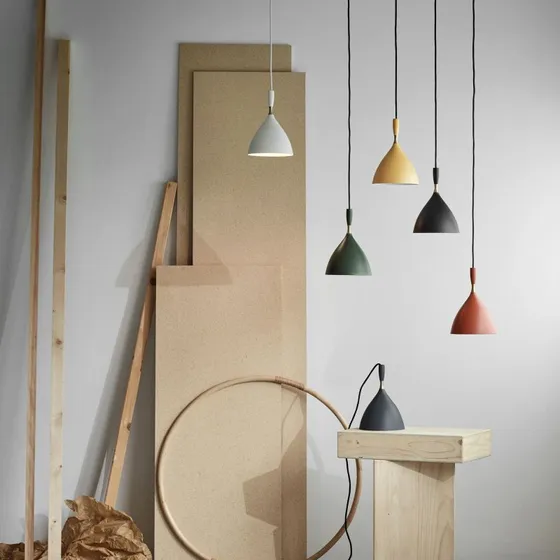 Northern Dokka Pendelleuchte Dark Grey - Designklassiker aus Stahl