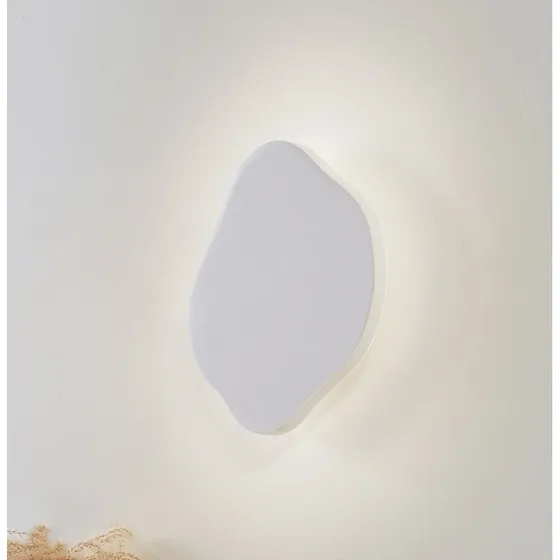 Lindby Nielson LED-Wandleuchte, weiß, Gips, 30 x 30 cm