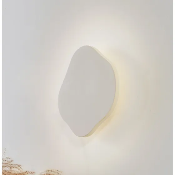 Lindby Nielson LED-Wandleuchte, beige, Gips, 30 cm
