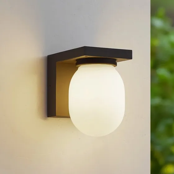 Lucande Außenwandleuchte Ovaali, Glas, dunkelgrau, IP65