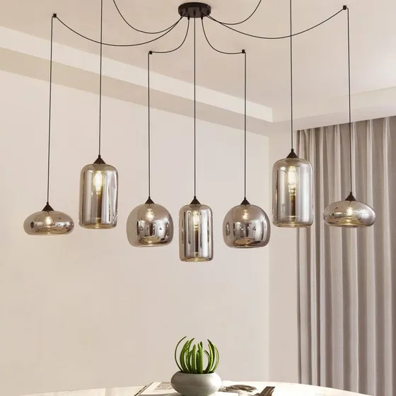 Lindby Marla Pendelleuchte, 7-flammig, Glas, Rauchgrau, 150cm