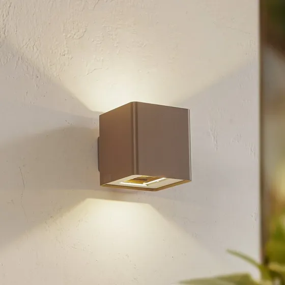 Lucande Aaron LED-Außenwandleuchte, braun, IP54, Up/Down