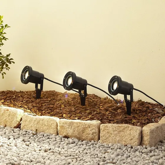 Lindby Thorgal Erdspießleuchte 3er-Set Schwarz Ø9,8 cm