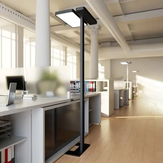 Arcchio Aila LED-Bürostehleuchte Schwarz mit Tageslichtsensor