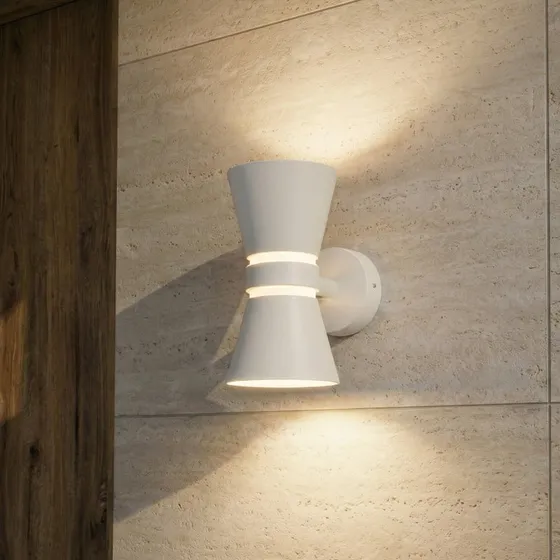 Lucande Meravi LED-Außenwandleuchte, zweiflammig, weiß, IP44