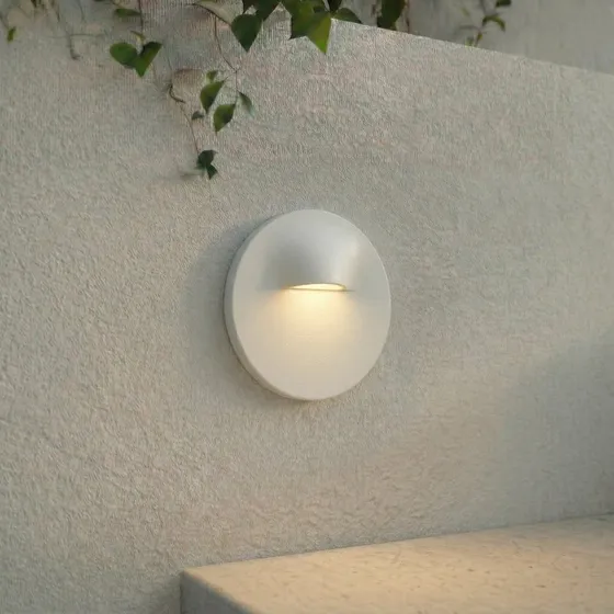 Lindby LED-Wandeinbaulampe Alune, weiß, rund, Ø 8 cm, IP65