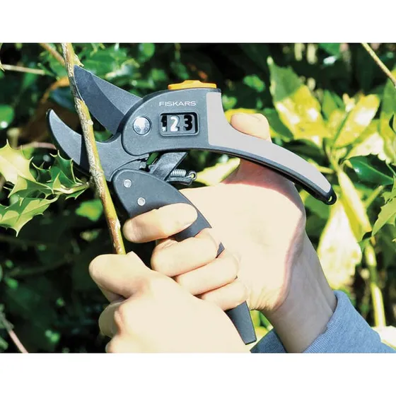 Fiskars PowerStep Gartenschere Amboss, 19 cm, bis 24 mm