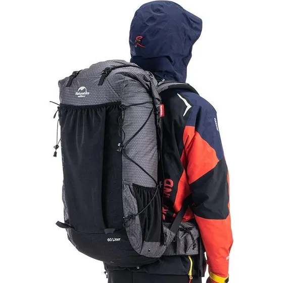 Naturehike 40+5L Trekkingrucksack mit Regenschutz