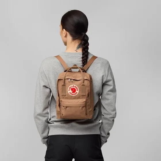 Fjällräven Kanken Mini Black Rucksack 30 cm