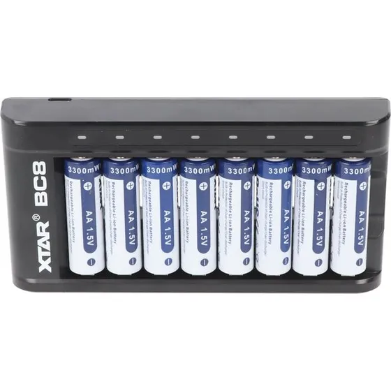 Xtar 1,5 V Li-Ion Akku 8x + Ladegerät für Wildtierkamera