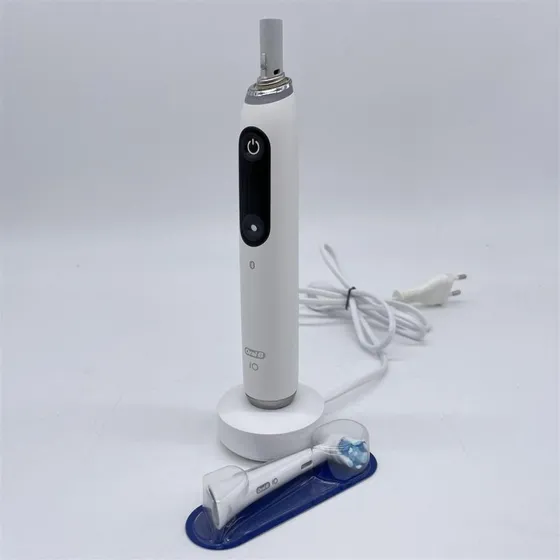 Oral-B iO Series 9 Elektrische Zahnbürste, Weiß, 7 Putzmodi