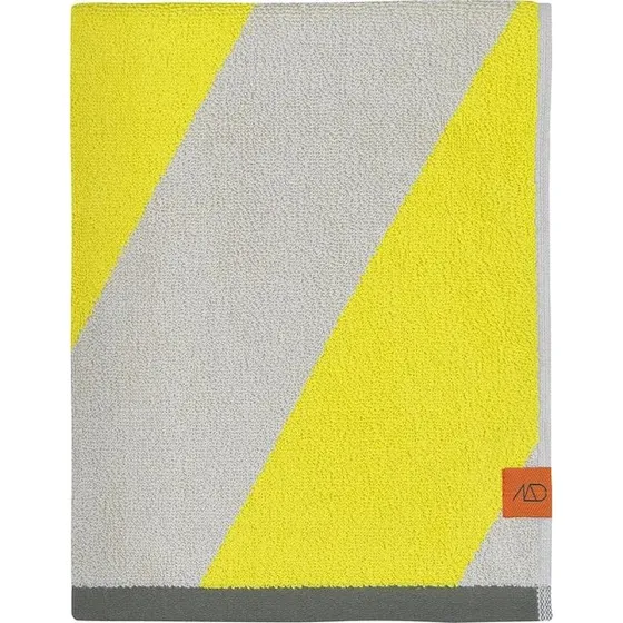 Mette Ditmer Diagonal Badetuch 70 x 133 cm gelb