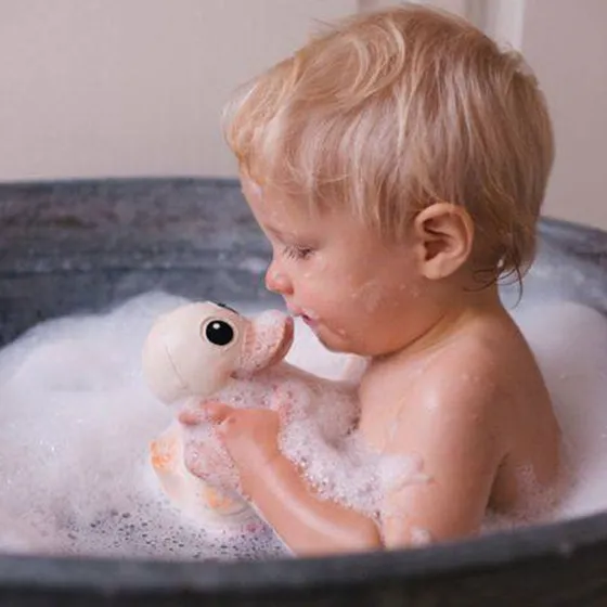 Hevea Kawan Badeente 14 cm Naturkautschuk Weiß