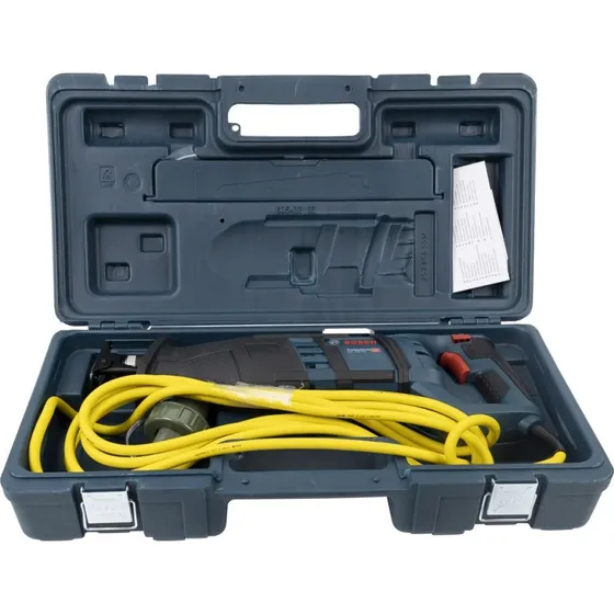 Bosch Professional Säbelsäge mit 5 Sägeblättern für verschiedene Materialien