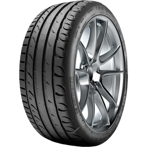 Kormoran Ultra High Performance 215/45 ZR17 91W XL