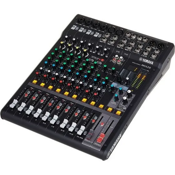 Yamaha MG12XUK 12-Kanal-Mischpult mit USB und Effekten