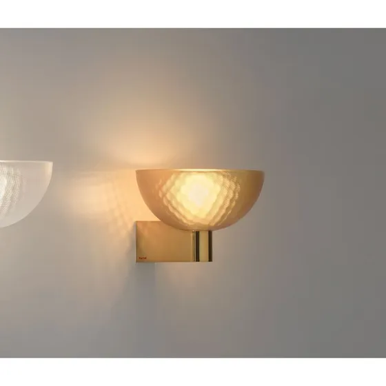 Kartell Fata Wandleuchte LED - Amber - Design von Piero Lissoni
