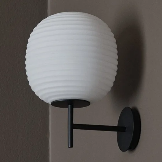 New Works Lantern Small Wandleuchte, Opalglas, Ø20 cm