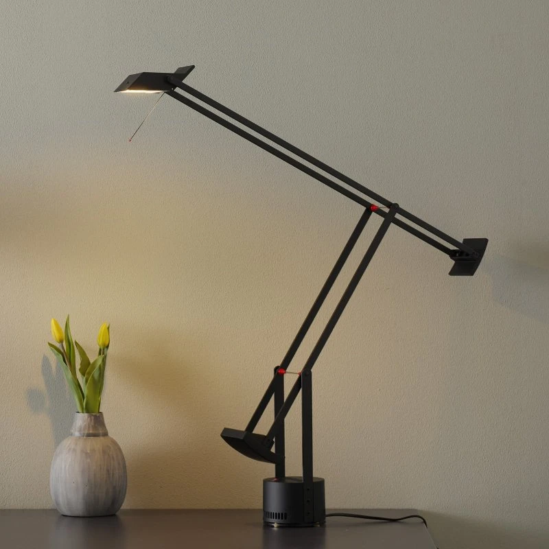 Artemide Tizio LED-Tischleuchte Schwarz, 3.000 K