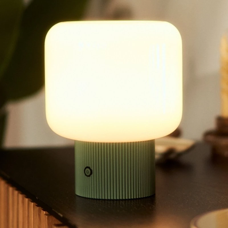 Lucande LED-Akku-Tischleuchte Katrin Palme, Grün, Glas
