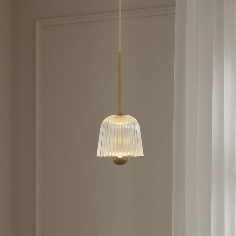 Nuura Asteea 1 Hängeleuchte Ø 12 cm Messing/Klar