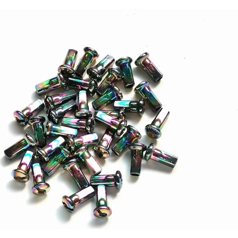 Rainbow Titan M4 Speichennippel Set aus Messing