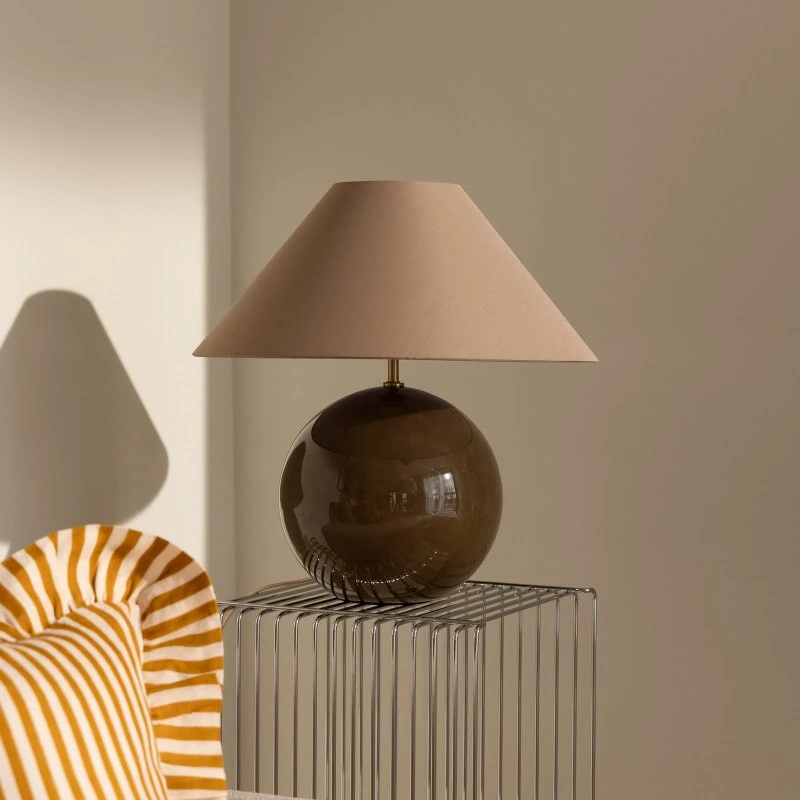 Globen Lighting Tischleuchte Iris 45, braun, Textil/Glas