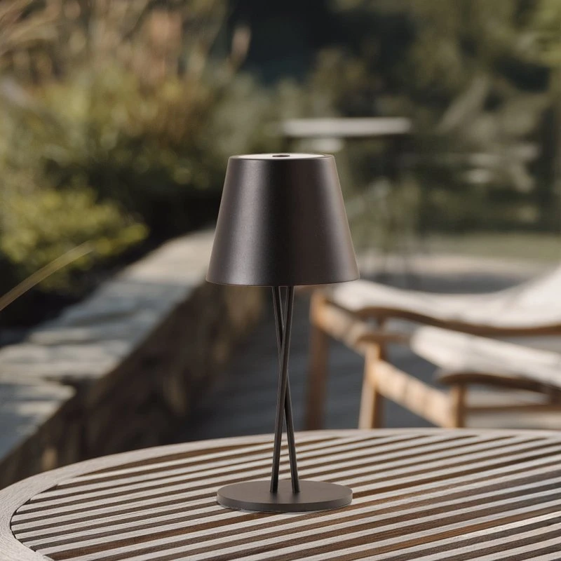 Lindby Janea Cross LED-Akkutischleuchte Schwarz, IP54