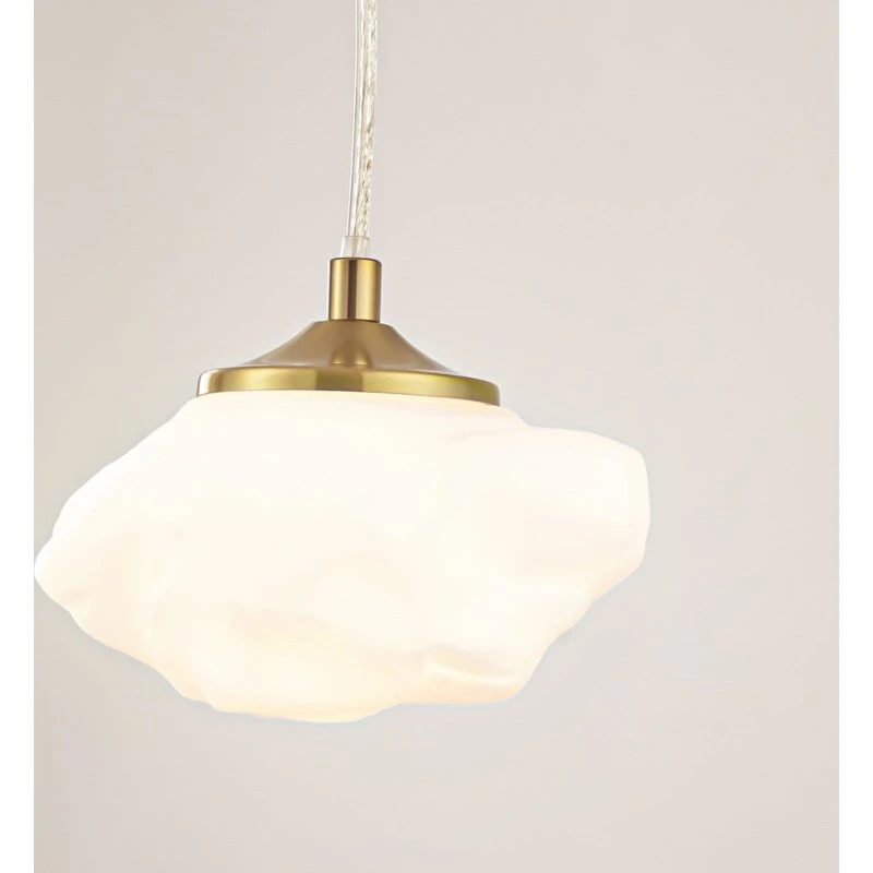 Lindby Pendelleuchte Piatra - Opalglas & Messing - 16 cm