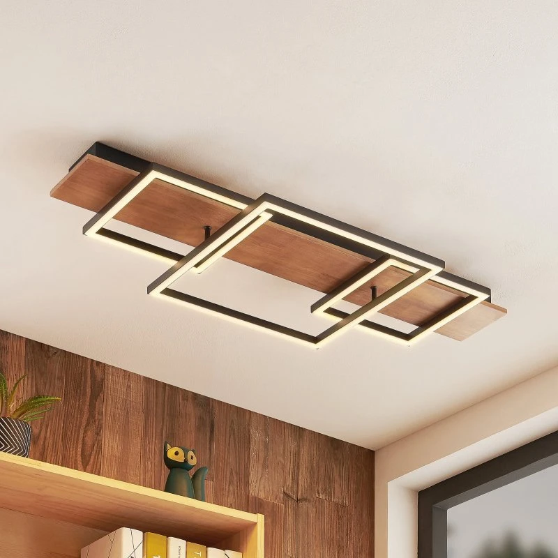 Lucande Chariska LED-Deckenleuchte, 95cm, Schwarz & Holz, CCT