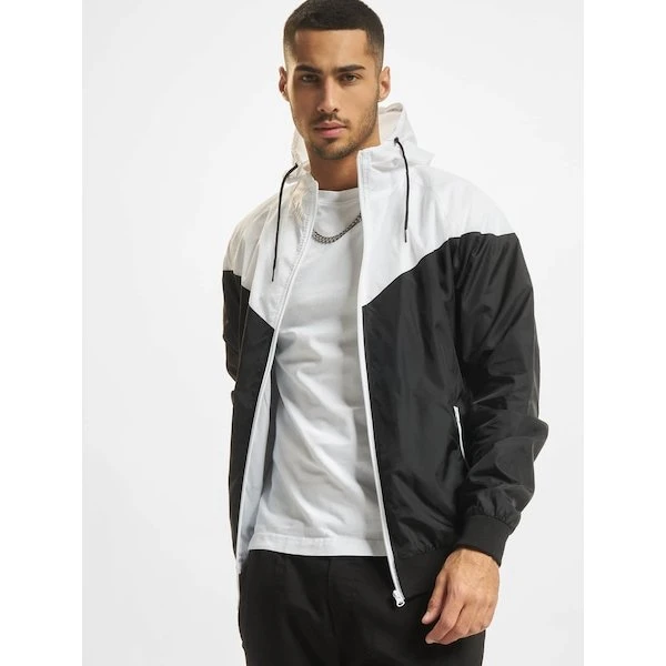 Urban Classics Arrow Windrunner Jacke Schwarz-Weiß