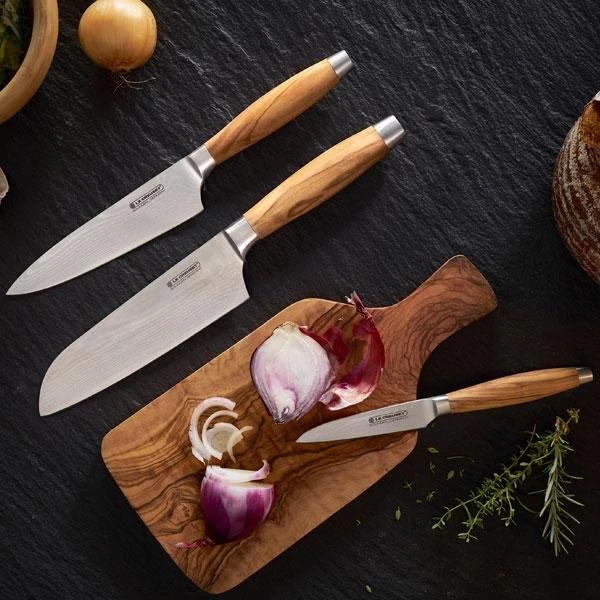 Le Creuset Santokumesser 13 cm mit Olivenholzgriff