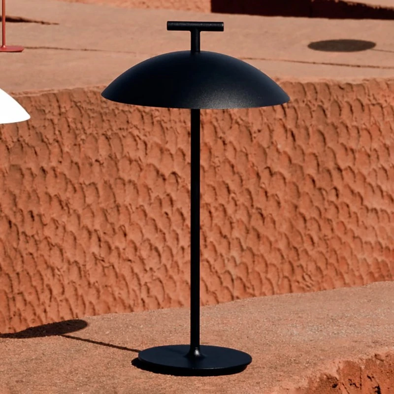 Kartell Mini Geen-A LED-Tischleuchte mobil, Schwarz