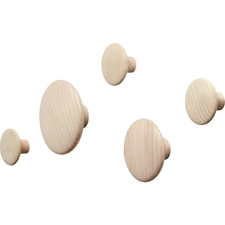 Muuto Dots Wood Wandhaken-Set aus Eiche, 5er-Set, Natur